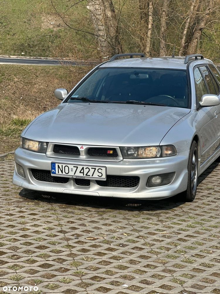Mitsubishi Galant 2.5 V6 Avance - 1