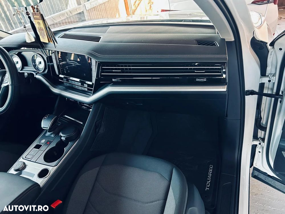 Volkswagen Touareg V6 TDI Style - 4