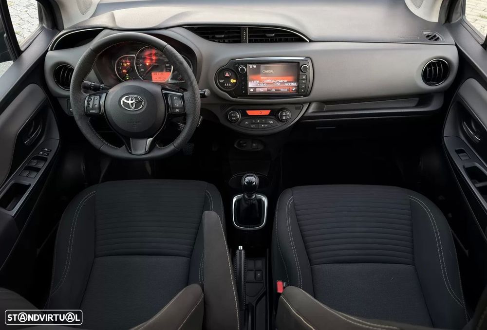 Toyota Yaris 1.4 D-4D Comfort+P.Style - 8