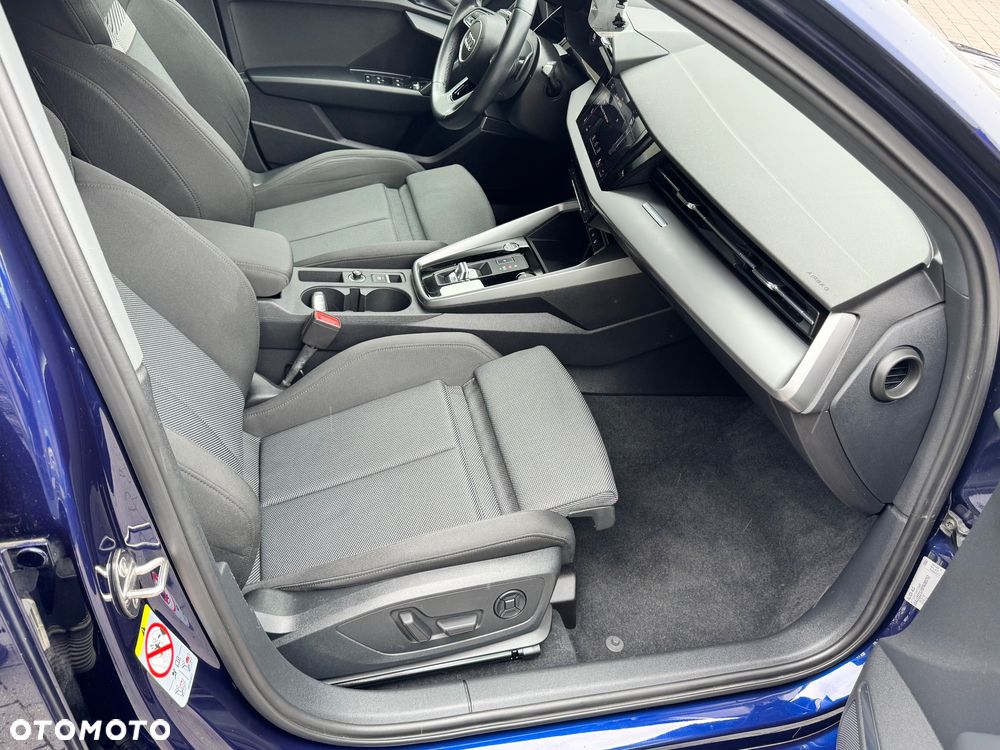 Audi A3 Sportback 35 TFSI mHEV S tronic - 10