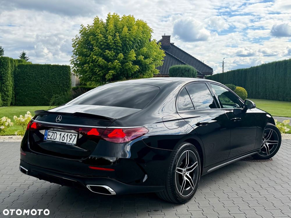 Mercedes-Benz Klasa E 220 d mHEV 4-Matic AMG 9G-Tronic - 2