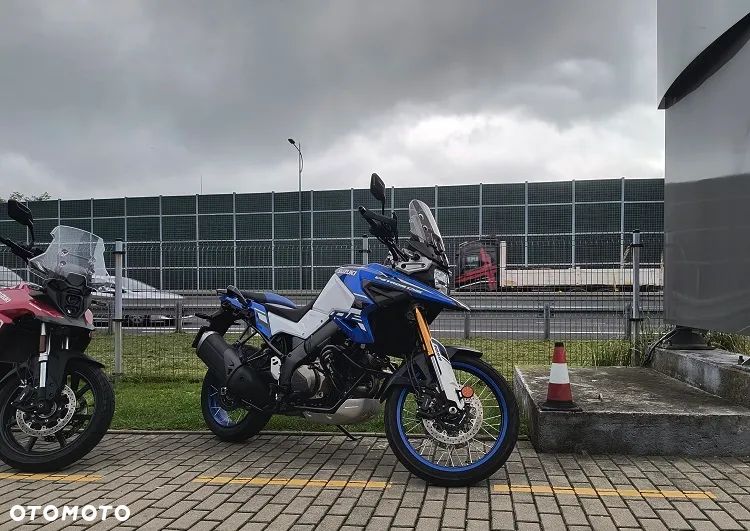 Suzuki V-STROM - 2