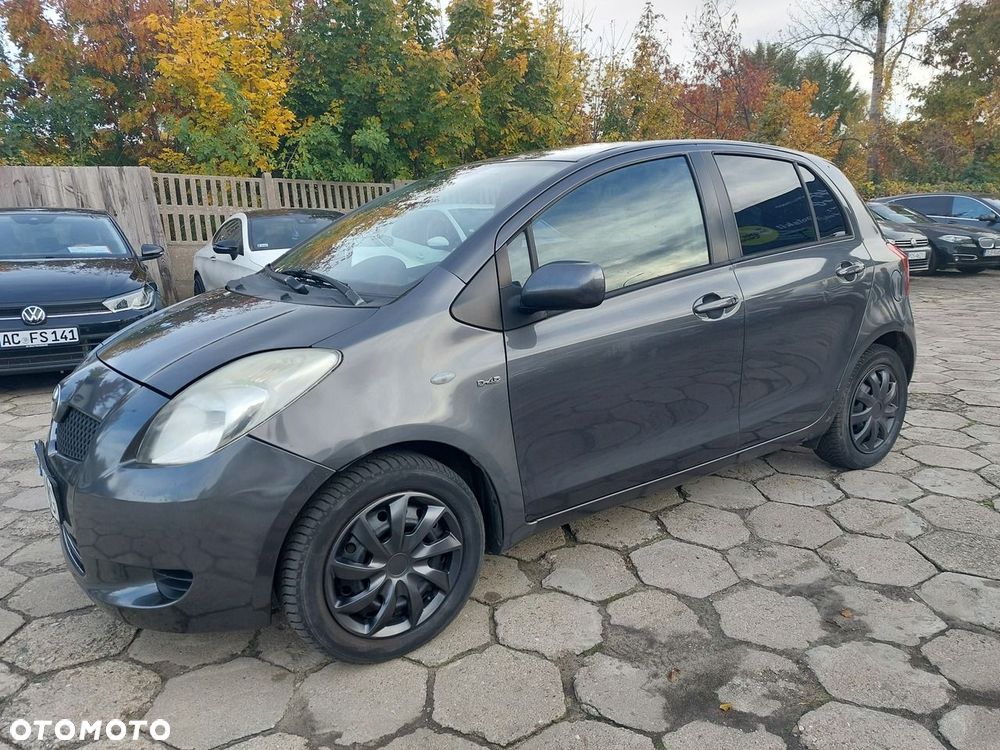 Toyota Yaris - 4