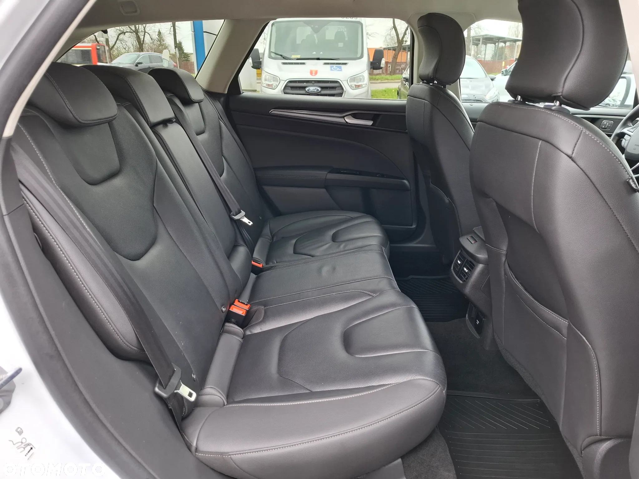 Ford Mondeo 2.0 EcoBlue Titanium - 8