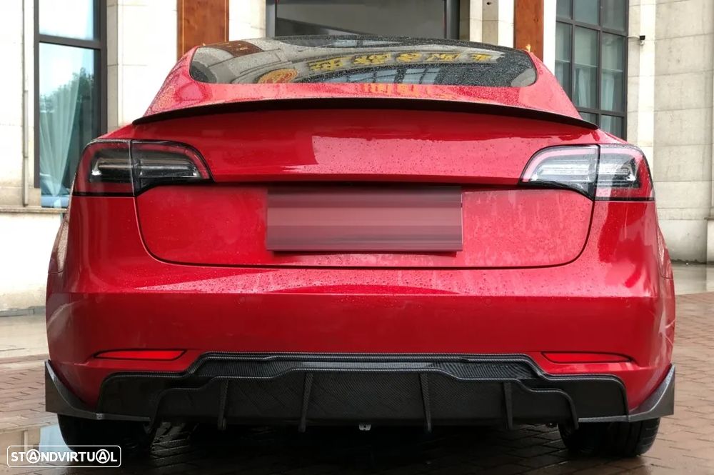 Conjunto Tesla Model 3 Spoiler, Aileron, Laminas e Difusor em Banho de Carbono - 17