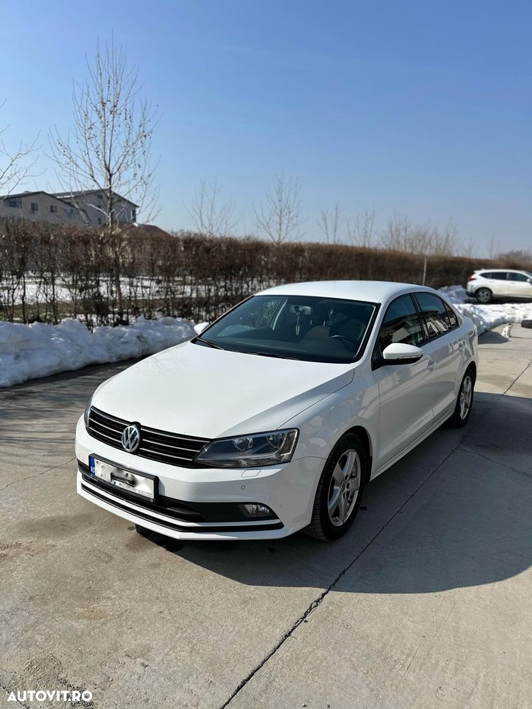 Volkswagen Jetta 1.4 TSI Comfortline - 1