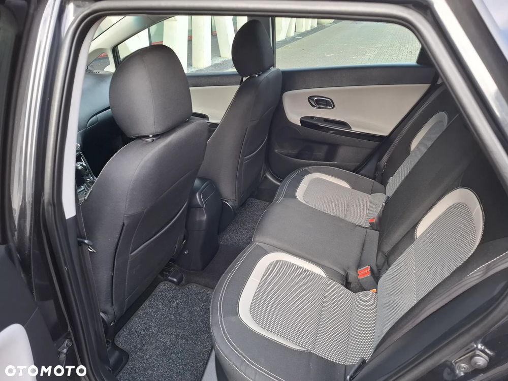 Kia Ceed 1.6 GDI Platinum Edition - 29