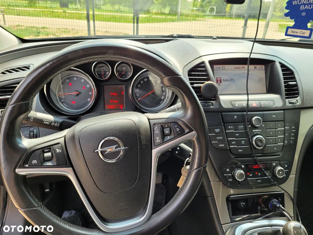 Opel Insignia - 11