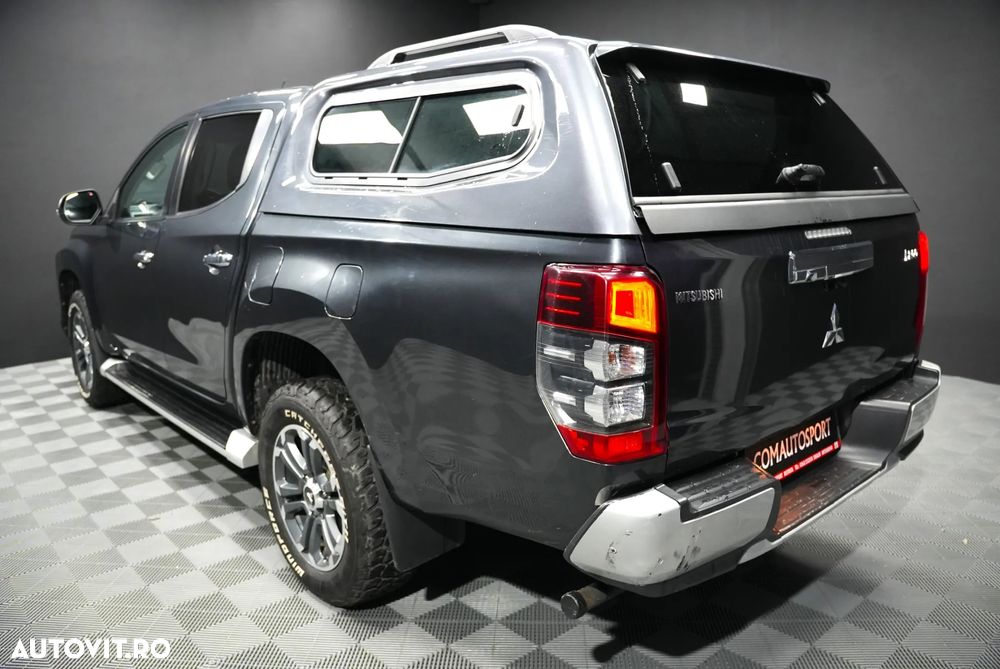 Mitsubishi L200 Double Cab 2.2 DI-D A/T Intense - 4