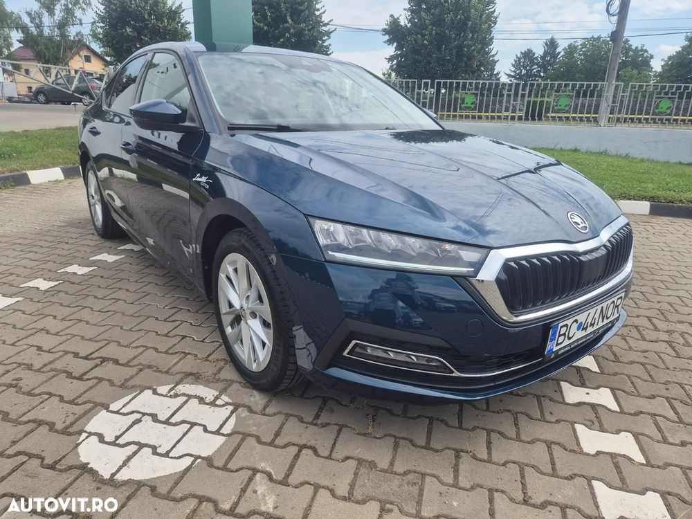 SKODA Octavia 2022 — imagine 8