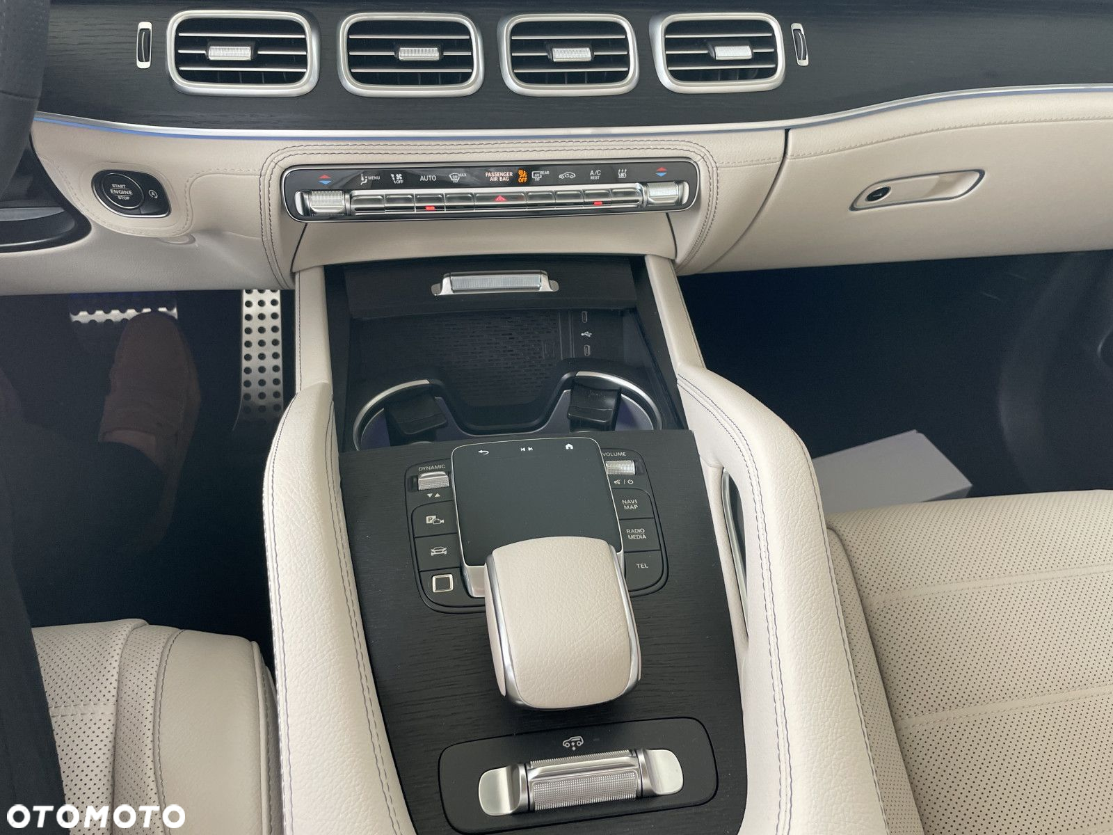 Mercedes-Benz GLS - 10