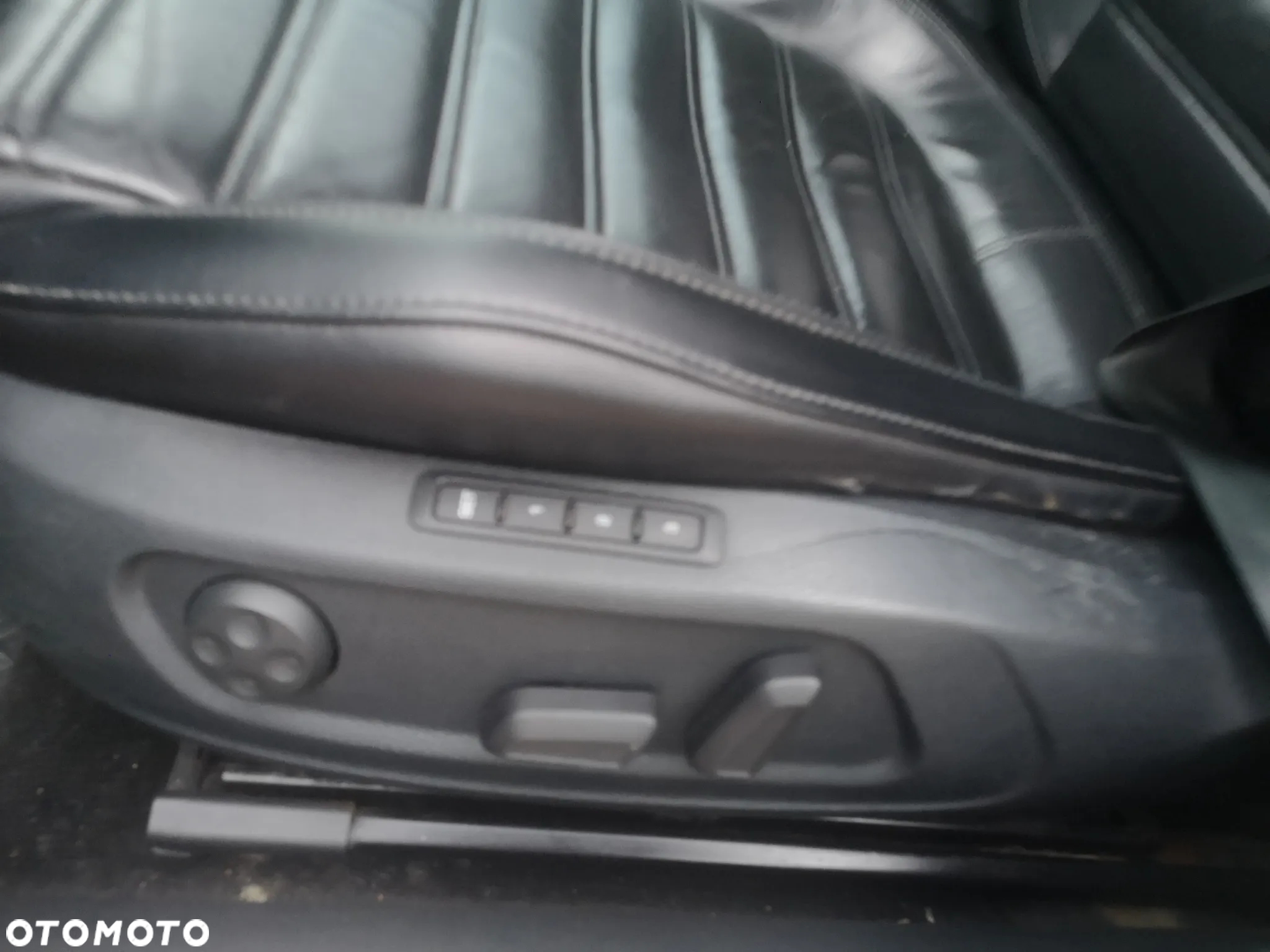 Volkswagen Passat 2.0 TDI 4Mot Highline DSG - 8