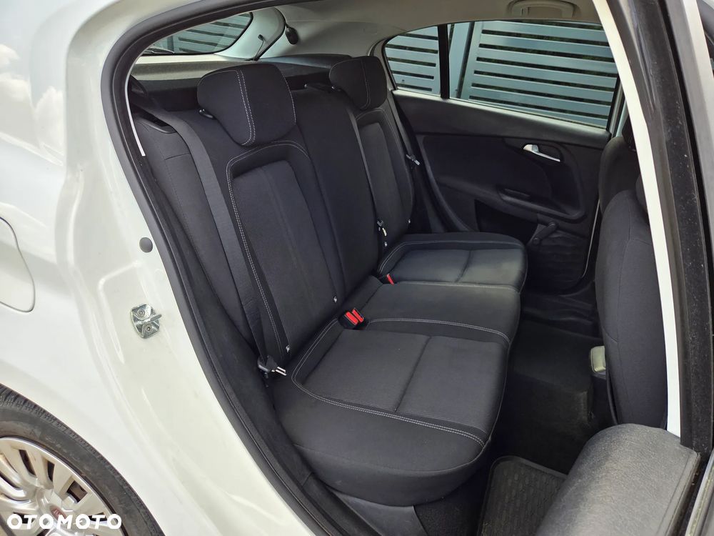 Fiat Tipo 1.4 16v Easy - 16