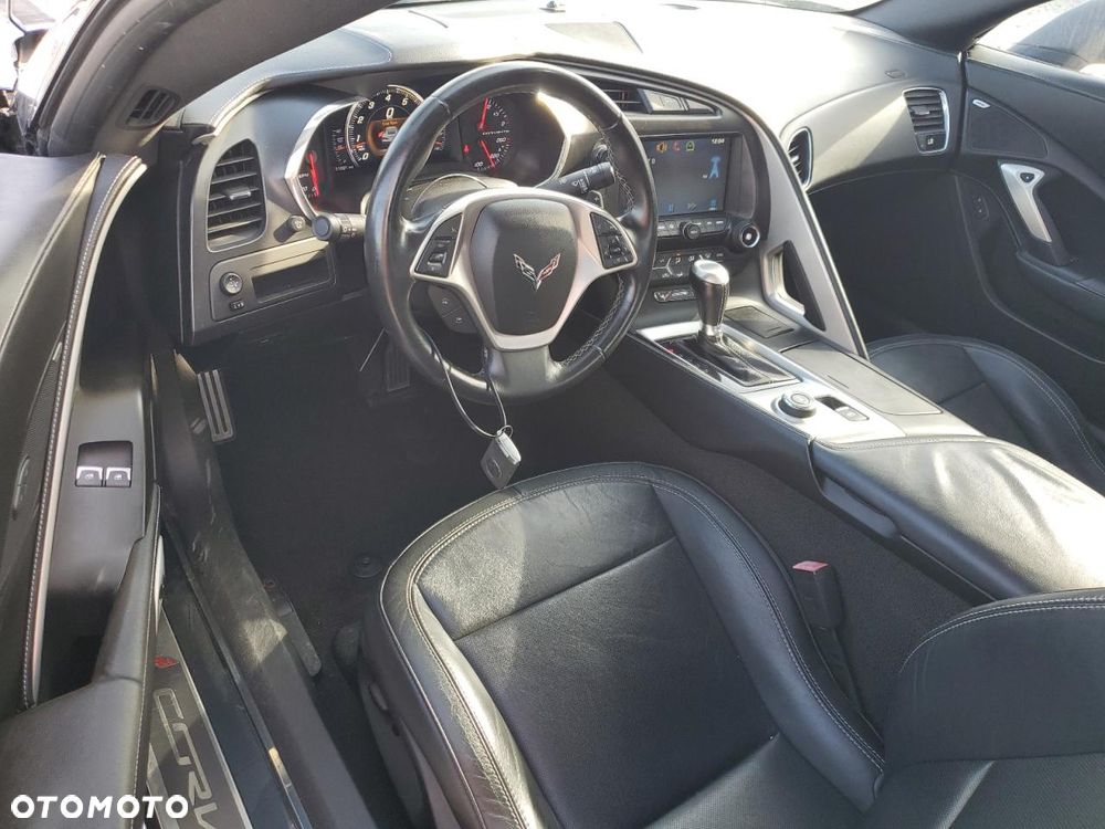 Chevrolet Corvette - 10