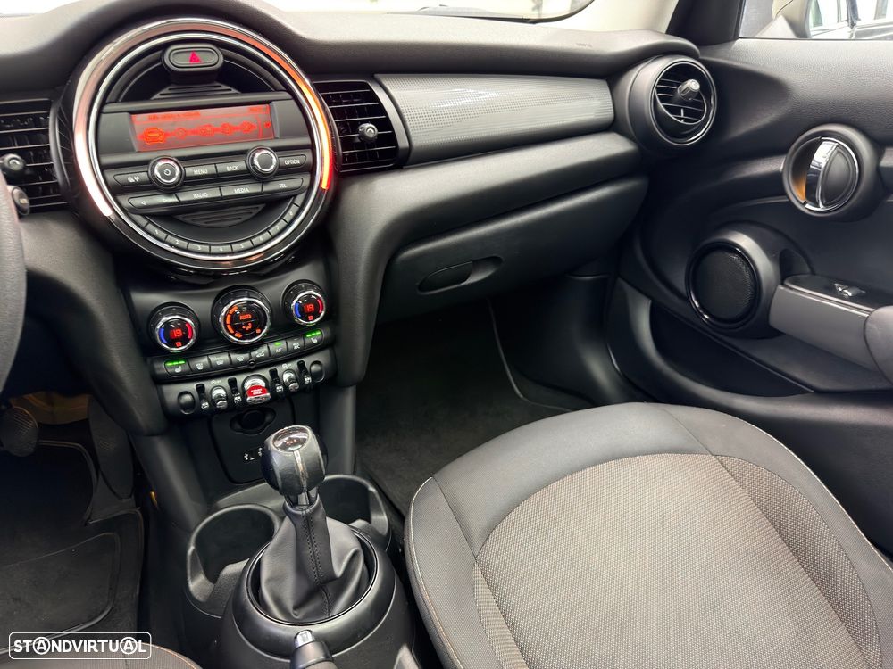 MINI 5 Portas Cooper D - 26
