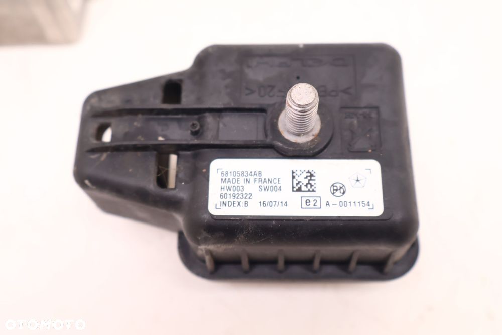 JEEP GRAND CHEROKEE WK2 SYRENA ALARMU 68195725AA, 68105834AB - 3