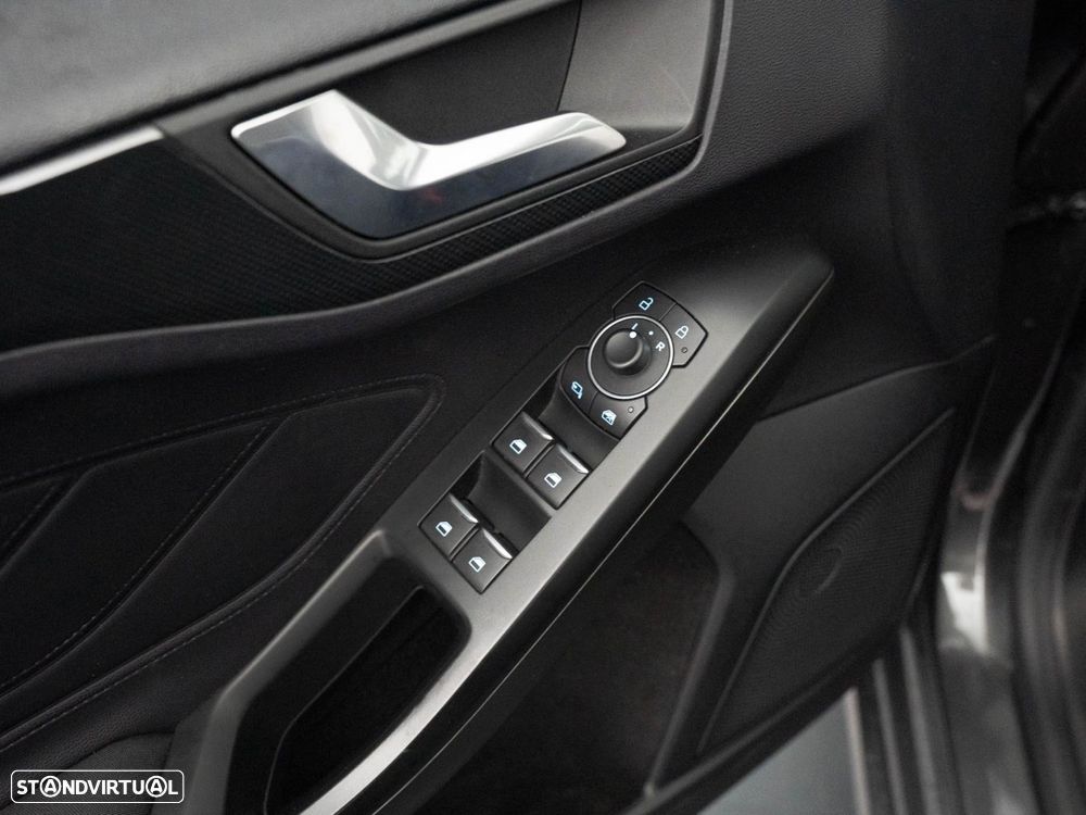 Ford Focus SW 1.0 EcoBoost MHEV ST-Line - 16