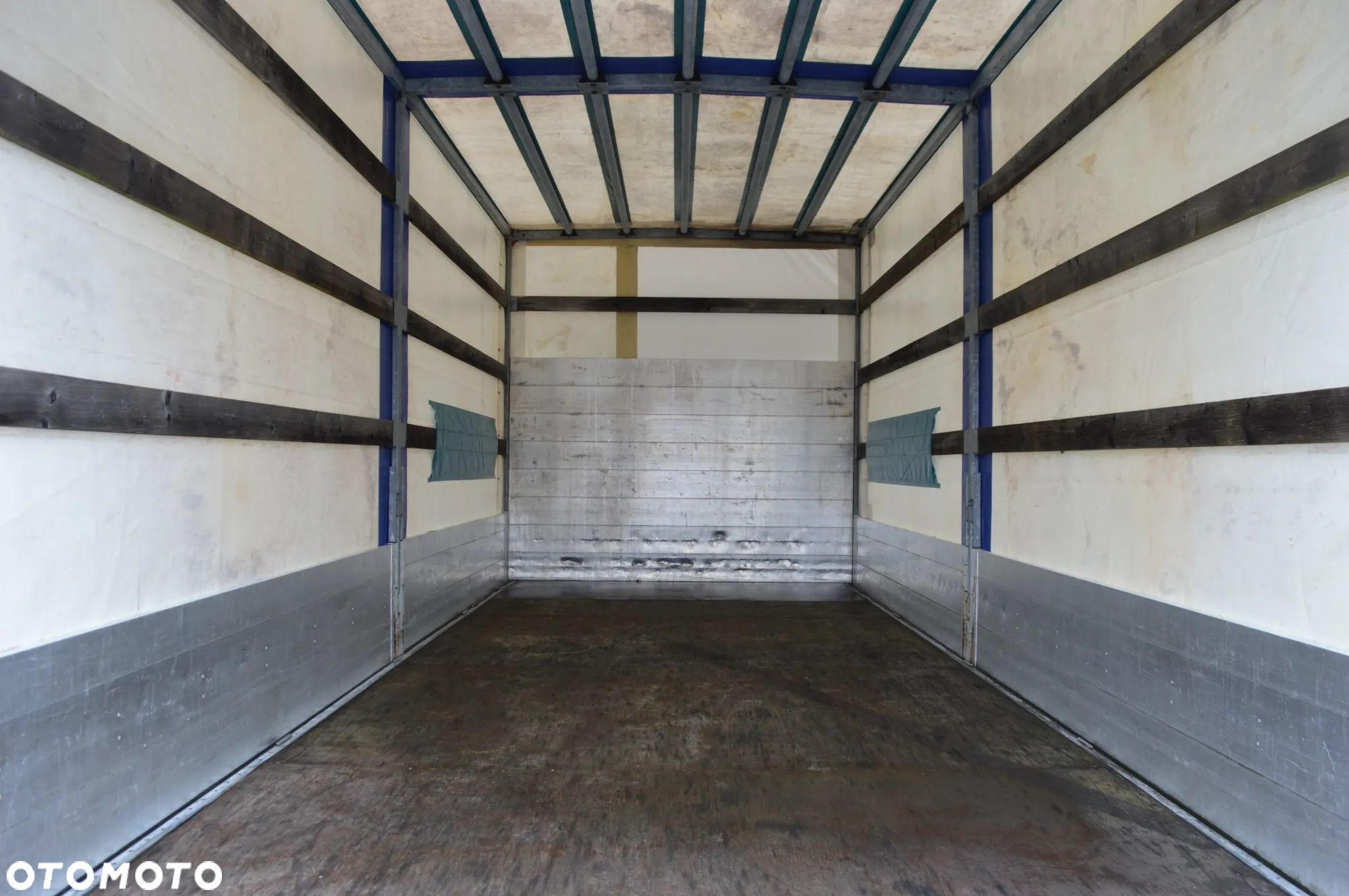Mercedes-Benz ATEGO 818 L PLANDEKA + WINDA 3 FOTELE KLIMA PODUSZKI - 6