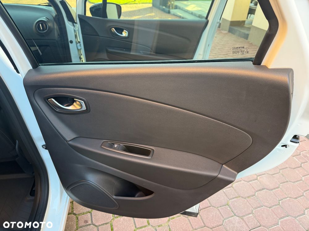 Renault Captur 1.2 Energy TCe XMOD - 32