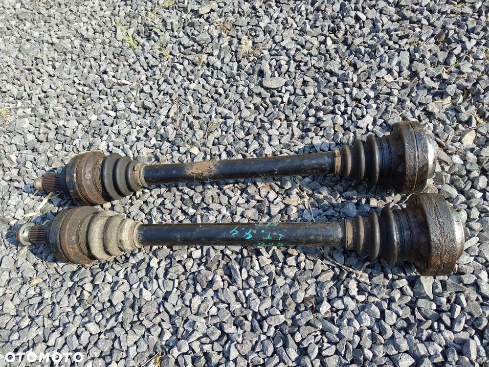 BMW e60 4.4 n62b44 PÓŁOŚ TYLNA 7521133 Lewa Prawa - 2