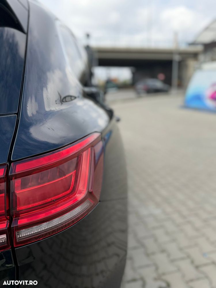 Volkswagen Touareg - 5