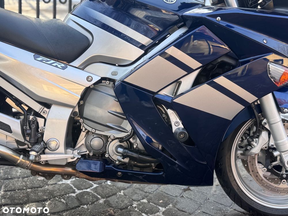 Yamaha FJR - 13