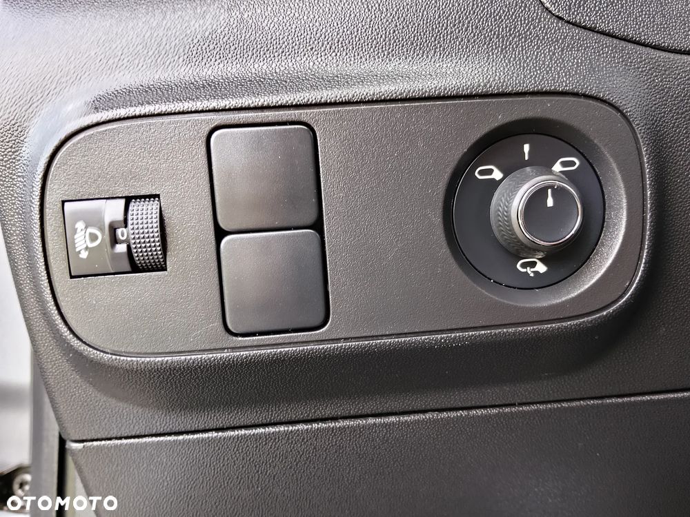 Citroën C3 1.2 PureTech Shine - 26