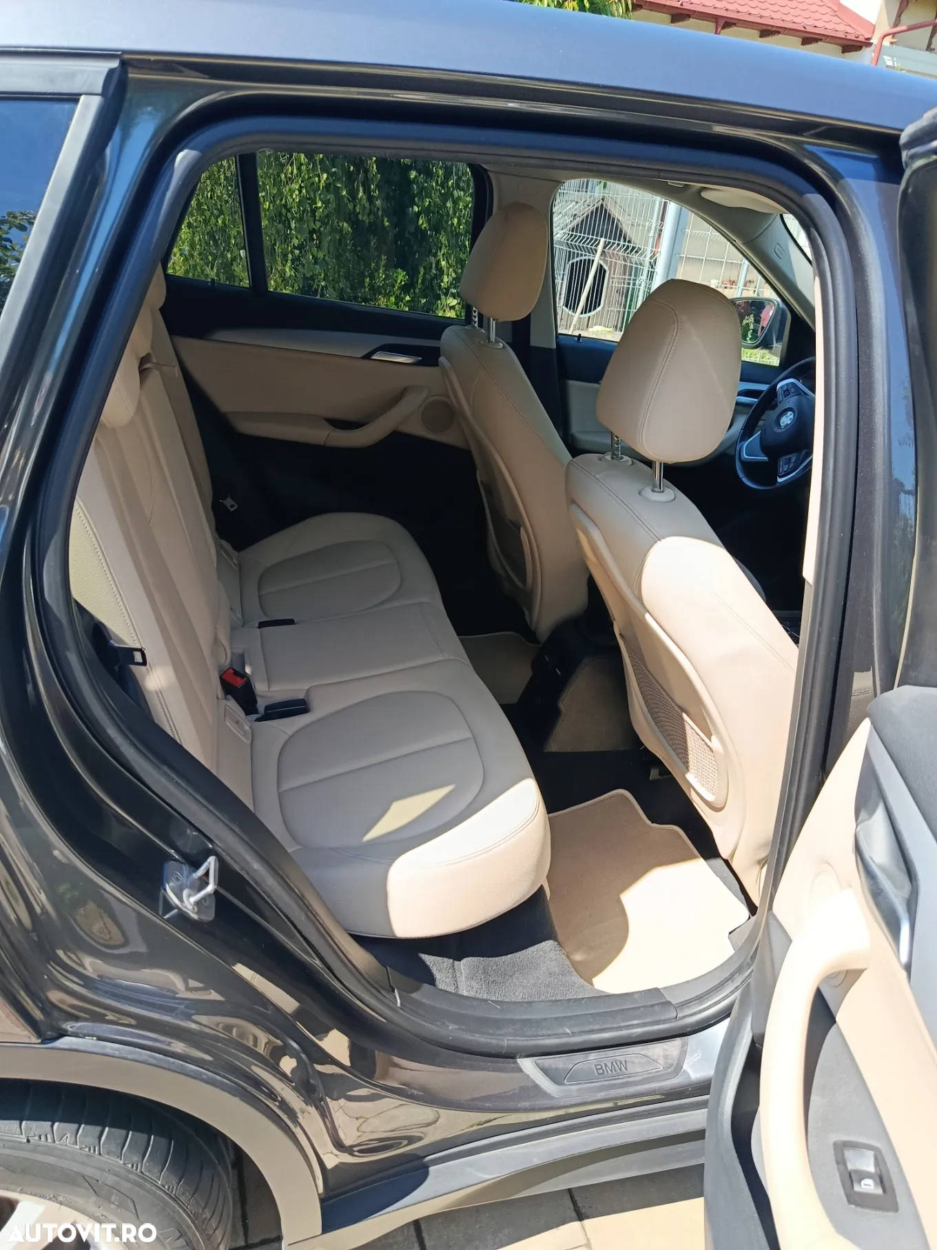 BMW X1 xDrive18d - 11