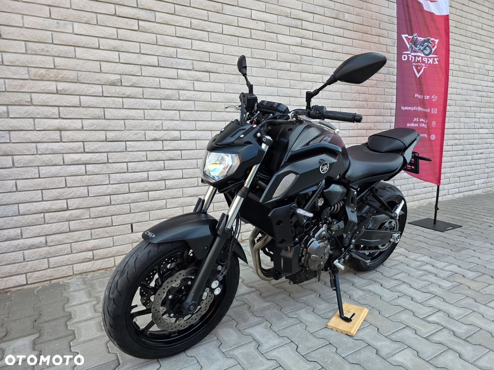 Yamaha MT - 8