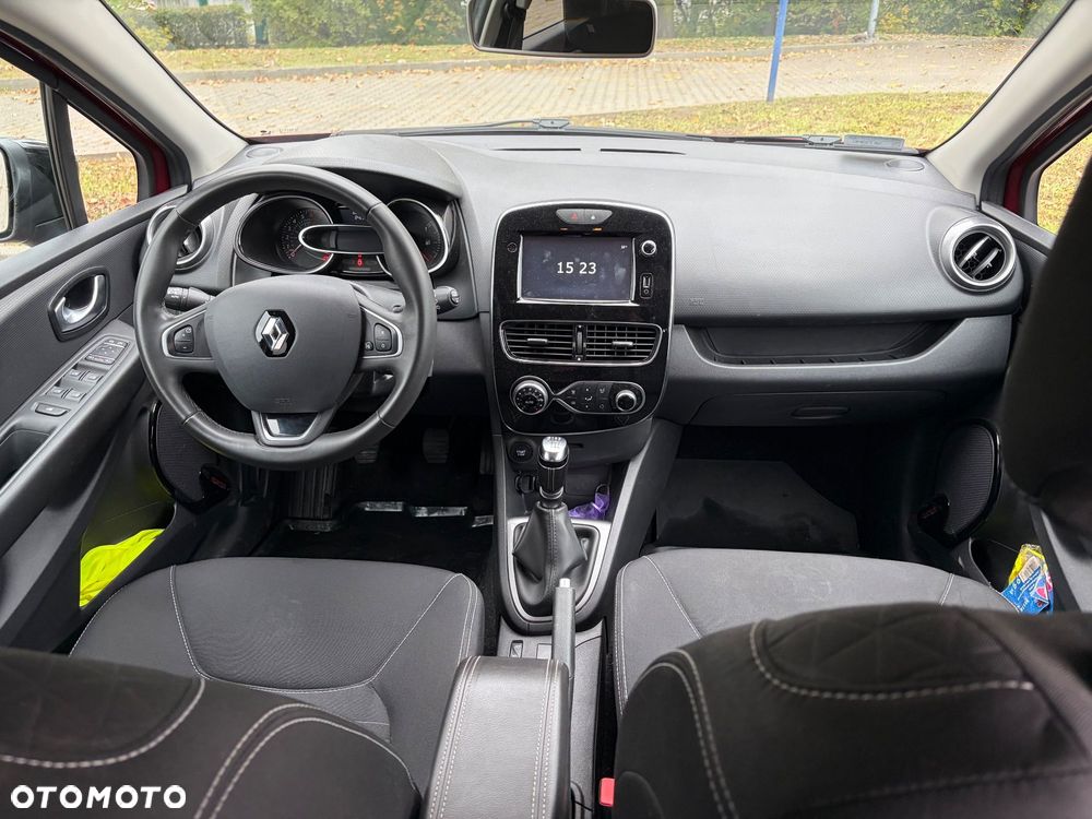 Renault Clio - 15