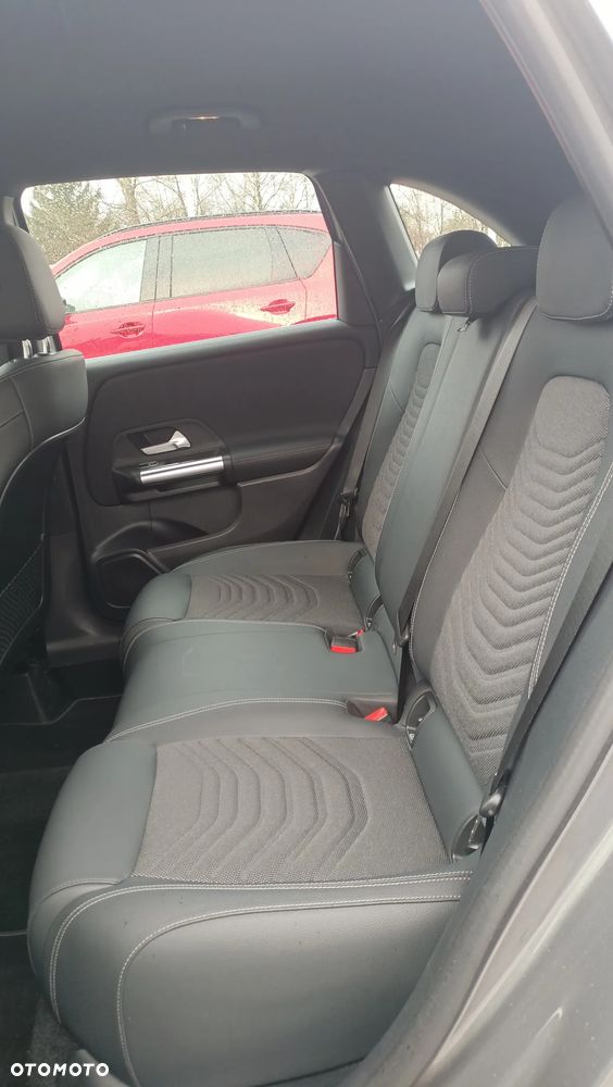 Mercedes-Benz Klasa B 200 d Progressive 8G-DCT - 17