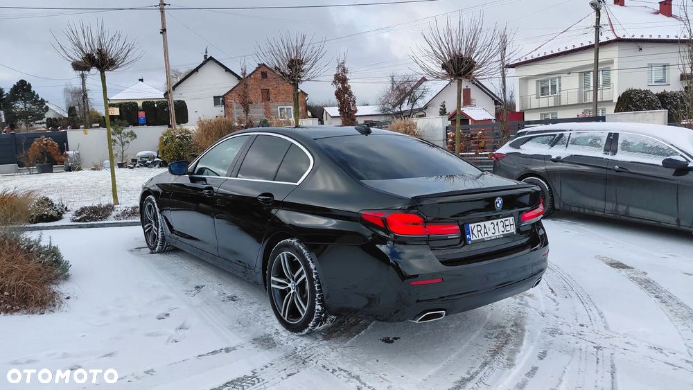 BMW Seria 5 518d Luxury Line - 6