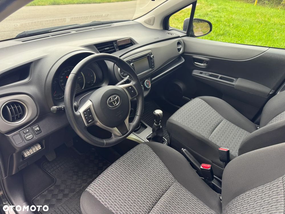 Toyota Yaris 1.33 VVT-i Style - 10