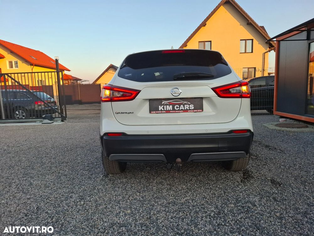 Nissan Qashqai 1.5 DCI Start/Stop N-Connecta - 16
