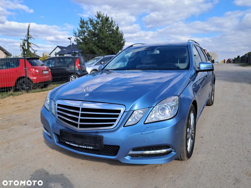 Mercedes-Benz Klasa E 220 CDI DPF BlueEFFICIENCY Elegance - 1