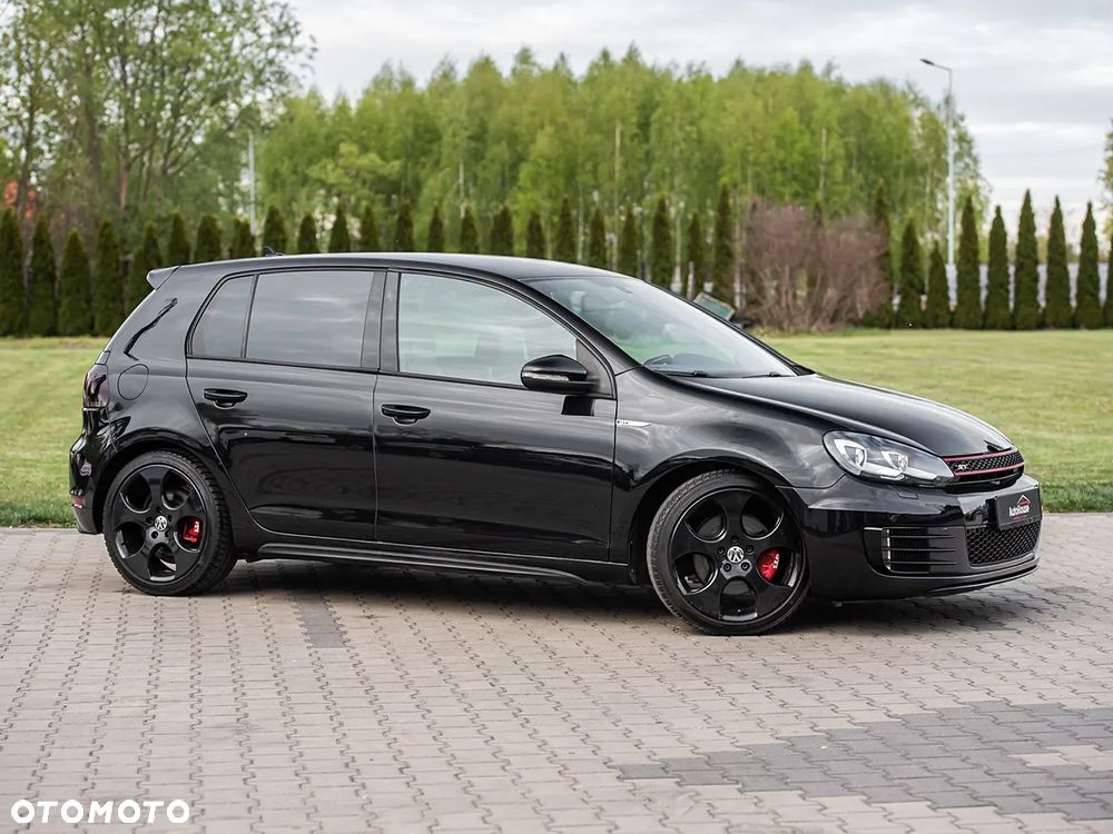 Volkswagen Golf 2.0 GTI - 12