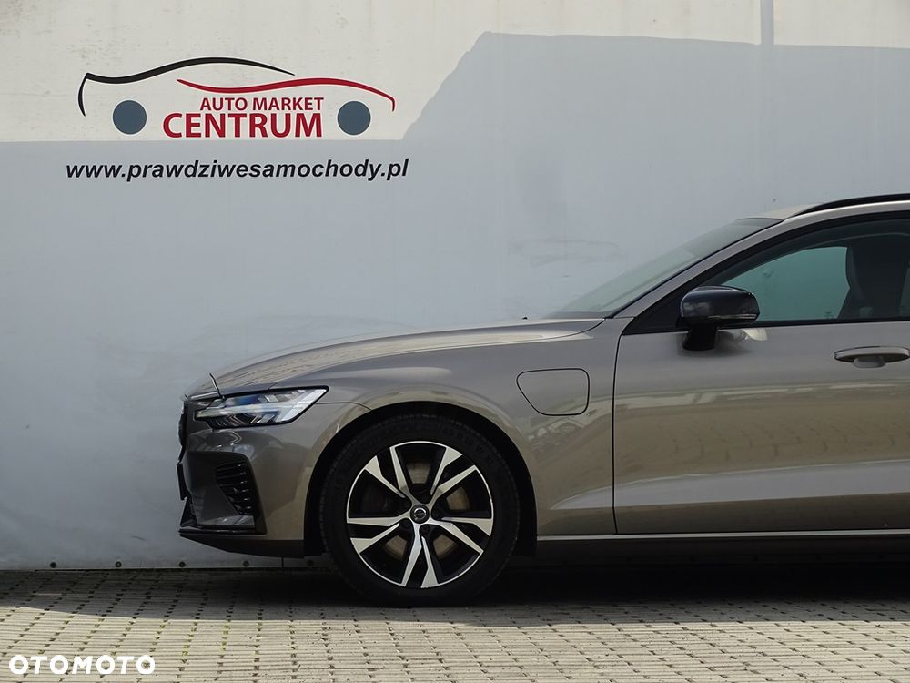 Volvo V60 T6 AWD Twin Engine Geartronic R-Design - 2