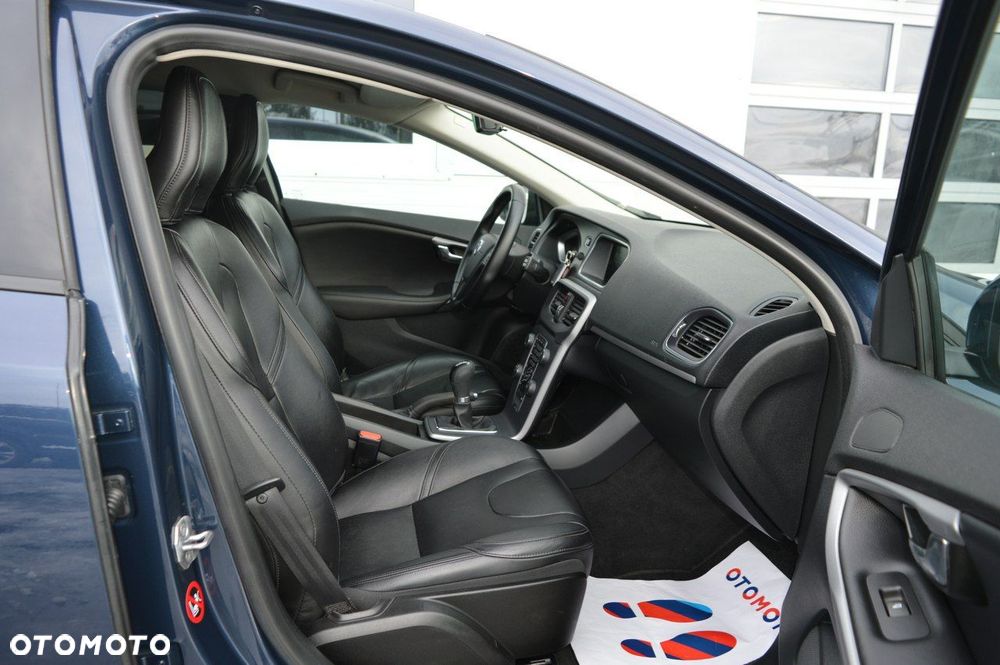 Volvo V40 D2 - 26