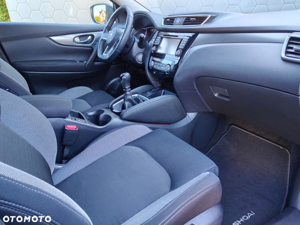 Nissan Qashqai 1.6 DIG-T Tekna - 16