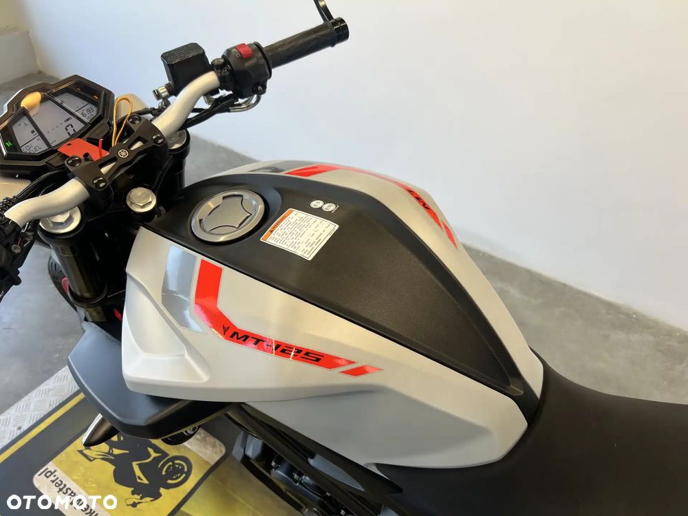 Yamaha MT - 13