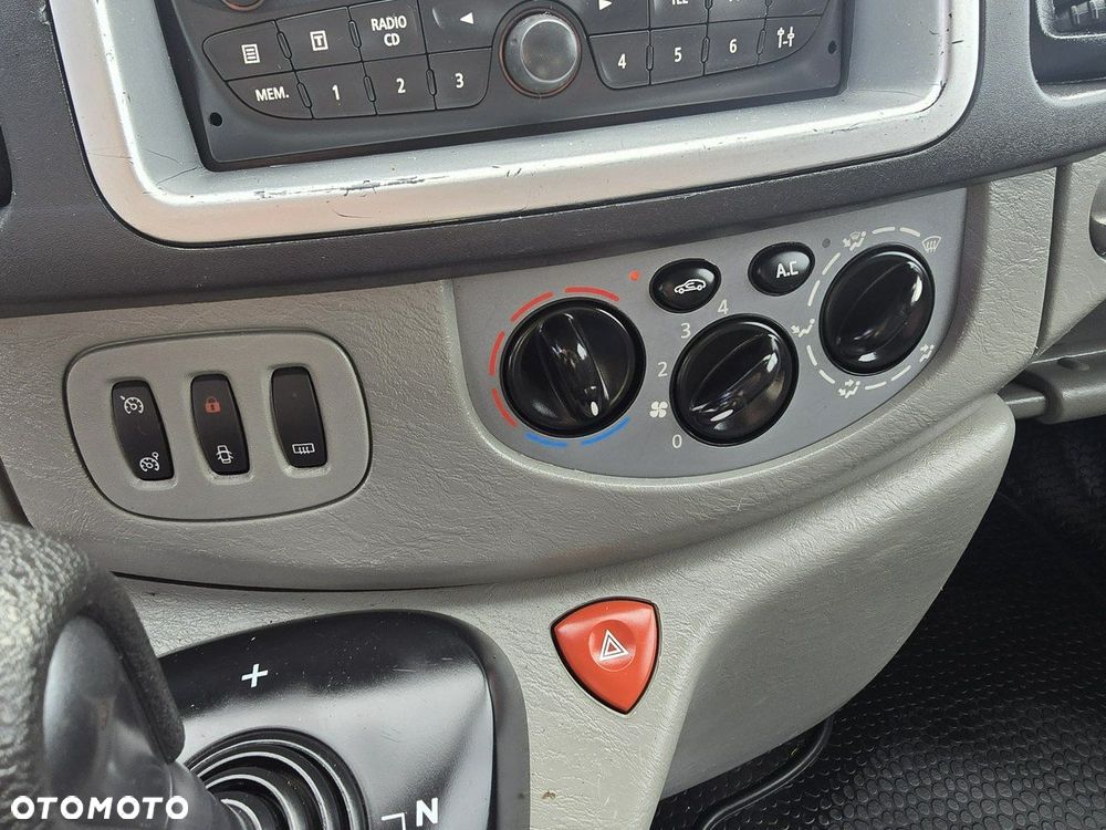 Opel Vivaro - 23