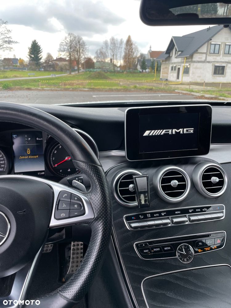 Mercedes-Benz Klasa C 300 9G-TRONIC AMG Line - 20