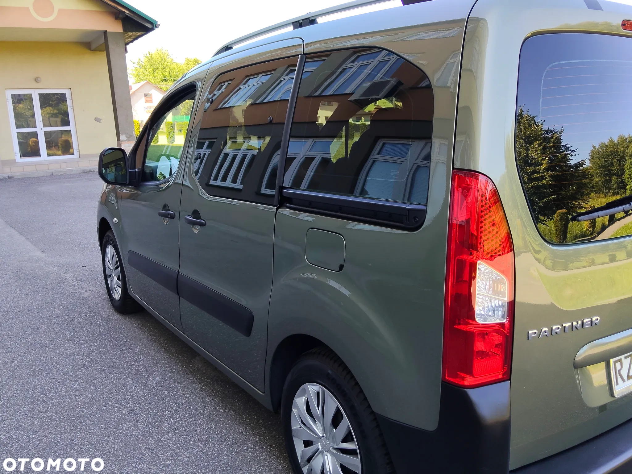 Peugeot Partner Tepee 90 Family - 3