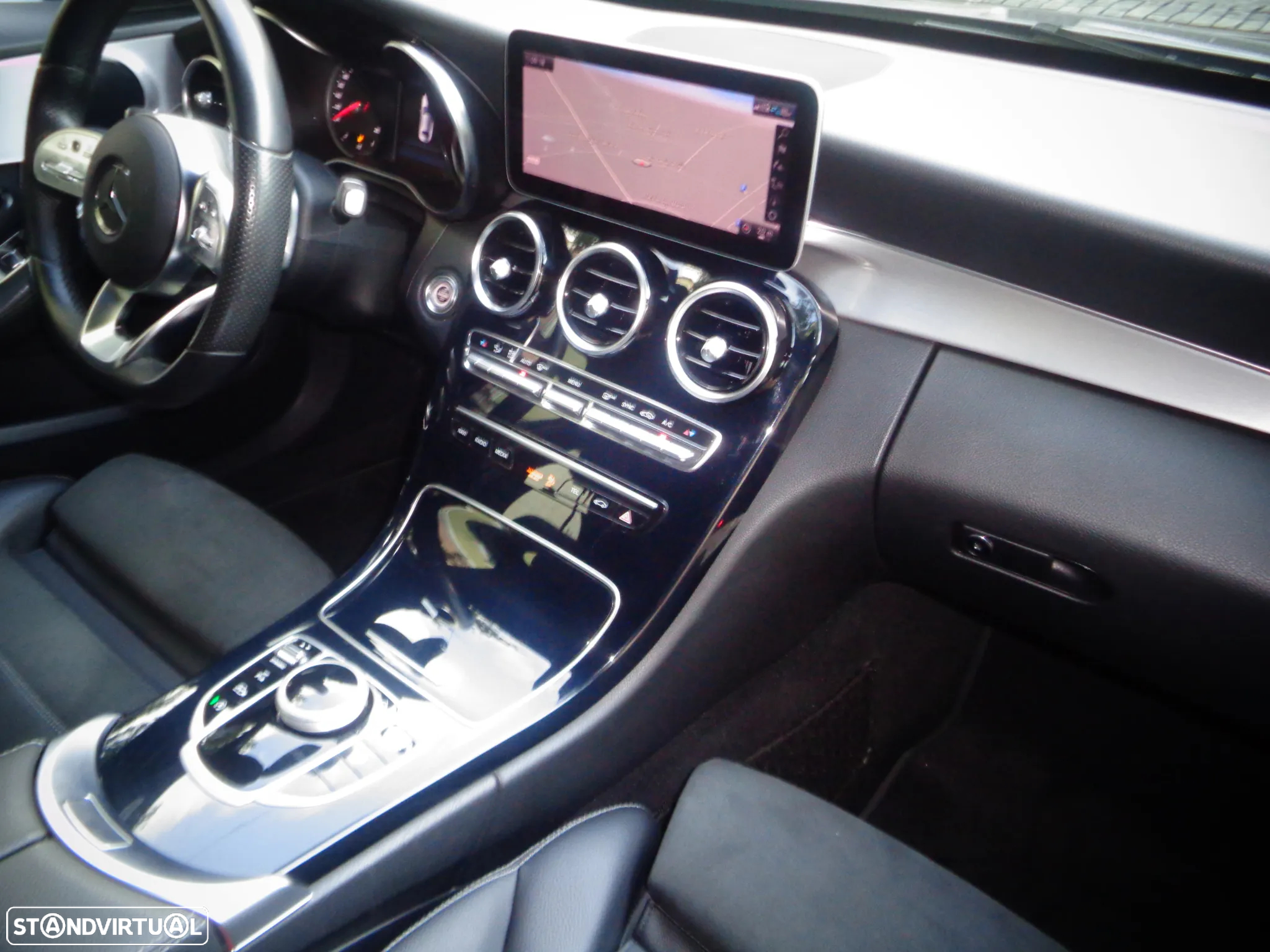 Mercedes-Benz C 300 d AMG Line - 19