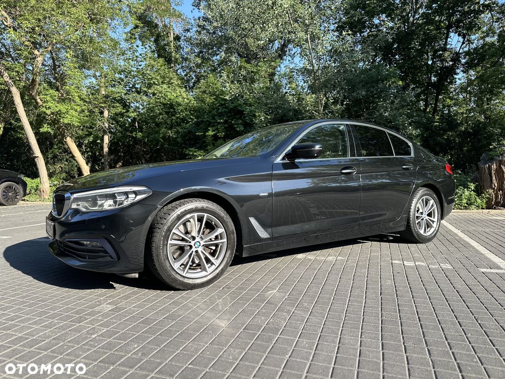 BMW Seria 5 520d xDrive - 36