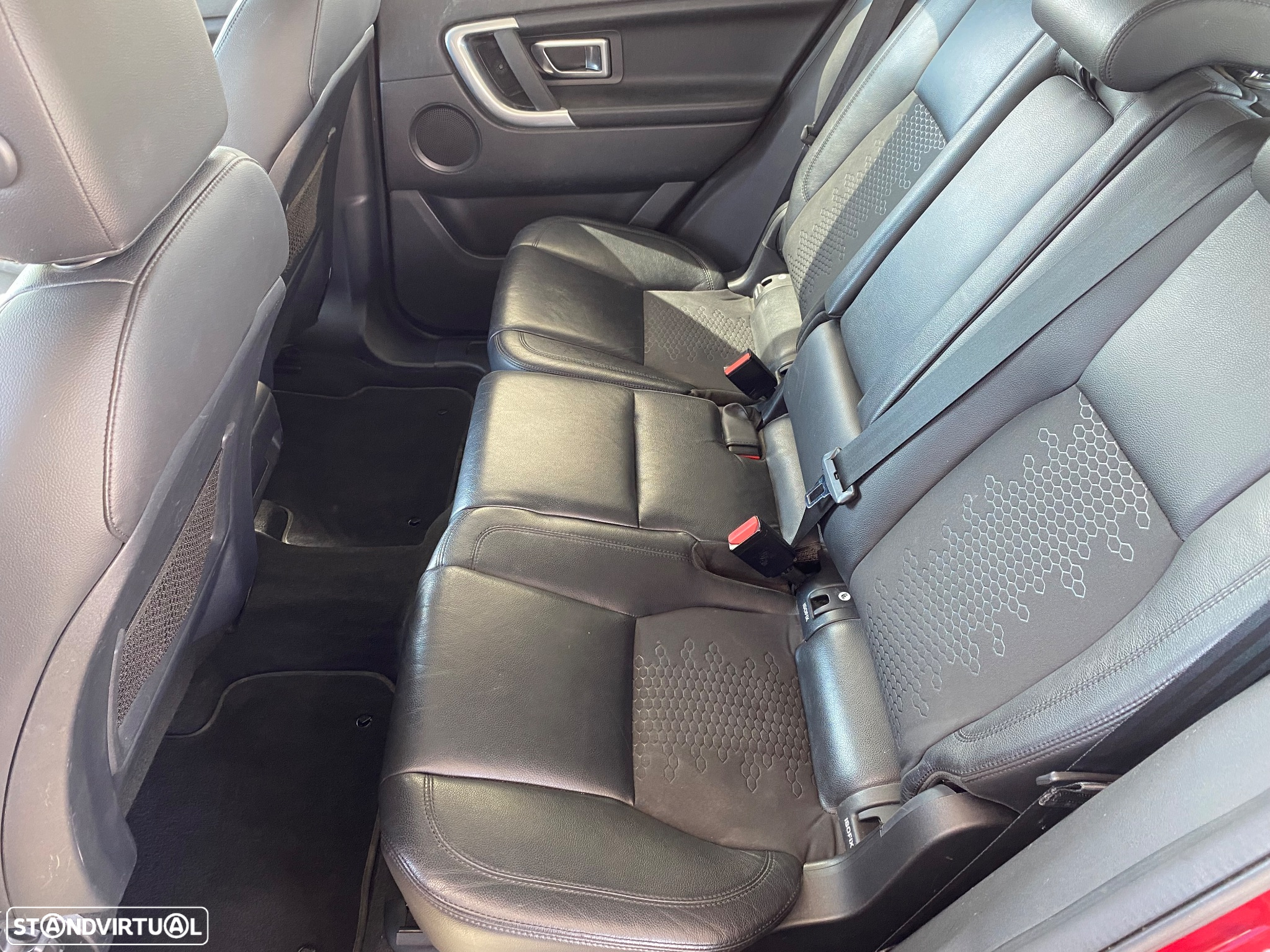 Land Rover Discovery Sport 2.0 eD4 Pure - 12