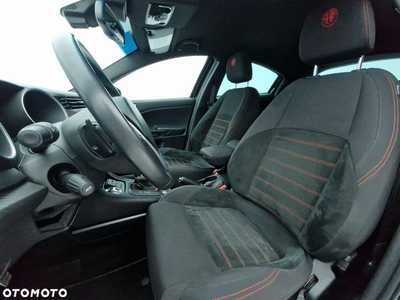 Alfa Romeo Giulietta 1750 TBi Veloce TCT - 15