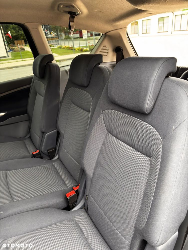 Ford S-Max 2.0 TDCi DPF Titanium - 13