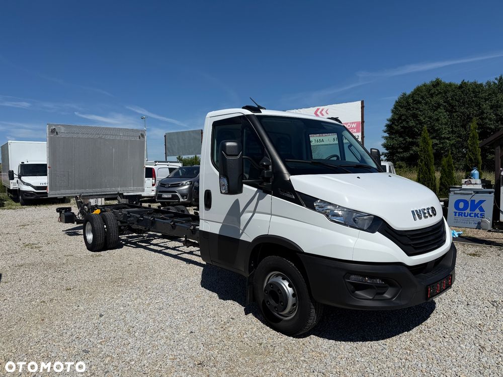 Iveco 2024/Daily 72-180/Automat Hi-Matic/rama/ 15 epalet/winda 1000kg/poduszki fabryczne/