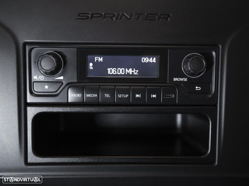 Mercedes-Benz E-SPRINTER - 16